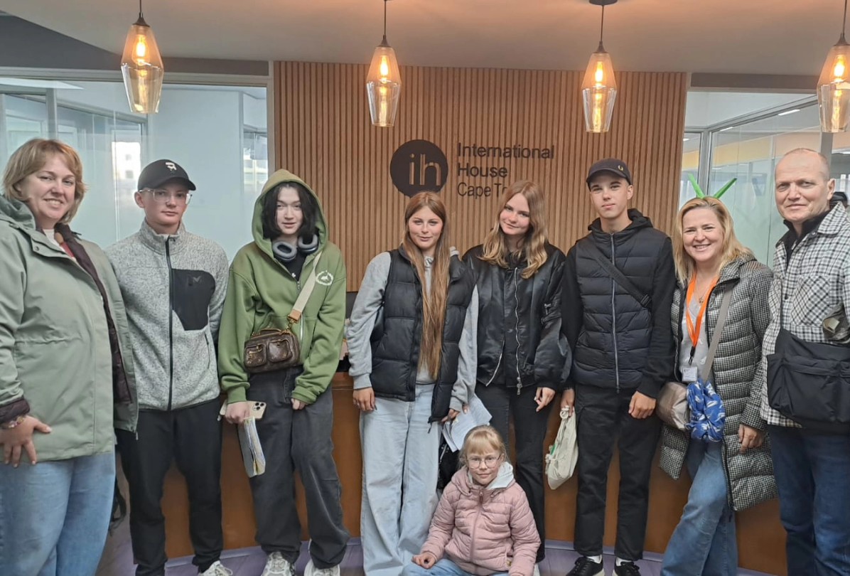 Welcome back to the Hartford Partners group from Russia 📷📷.
We’re loving the mix of new smiles and familiar energy! Let’s dive into all that Cape Town has to offer 📷📷
#ihcapetown #ihstudents #learnenglishwithus #arrivals #welcome #hartfordpartners #russia #OnceIHAlwaysIH