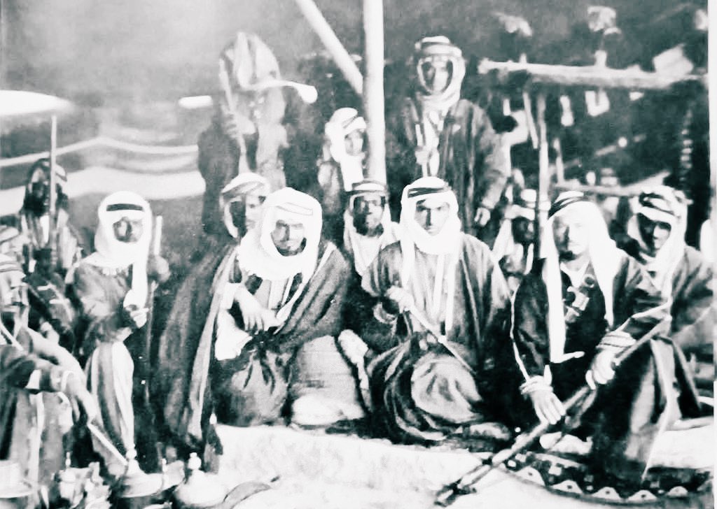 Qhta10ni's tweet photo. عساني مع اخواني وربعي رفيقٍ بار
وعساني من اللي لا انطرا طيّبٍ ذكره

انا عايش عيشة حرار وعزوم احرار
وفي المجتمع مانيب عادي ولا نكره https://t.co/SByx7siIOy