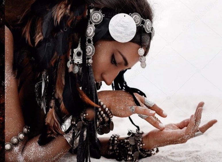 KarimeCarCury's tweet photo. Hide&amp;seeker x Mayan Myths
Ixtab is the goddess of dark sea,Lady Death. Hundreds were sacrificed in her honor at sea. Now,hungry and angered, the goddess lures people to die. Only Javier &amp; Alondra can defeat her, save Alondra’s brother, or die trying #YA #Q #QuestPit #H #rewritten https://t.co/KcOMxht6Am