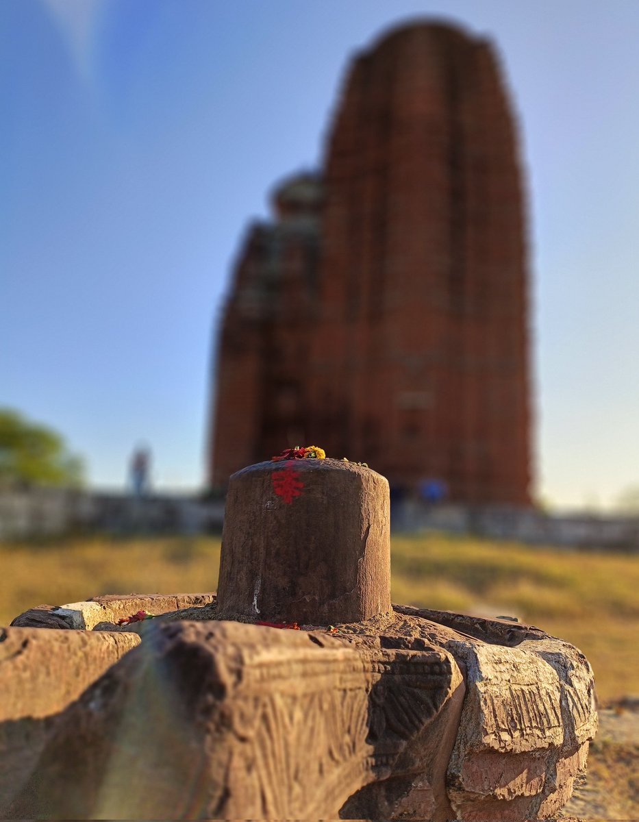 ॐ नमः शिवाय 🙏🏼 With folded hands, I offer my prayers at the feet of Lord Shiva for all those impacted by the tragic cloudburst in Uttarkashi, Uttarakhand. All our brothers and sisters in the region,please stay safe. Our thoughts and prayers are with you.Har Har Mahadev 🕉️