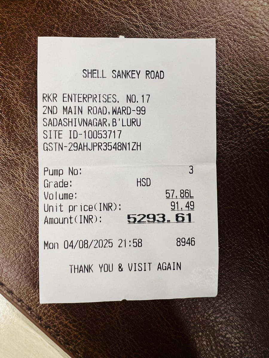 nagsbard's tweet photo. @Shell @PetroleumMin - My car has just 50 liters of tank capacity but this Shell pump fueled it up to 58 liters. 

This is Shell Sankey Road in Bangalore.

How is this possible? https://t.co/O0VHeFRFKs