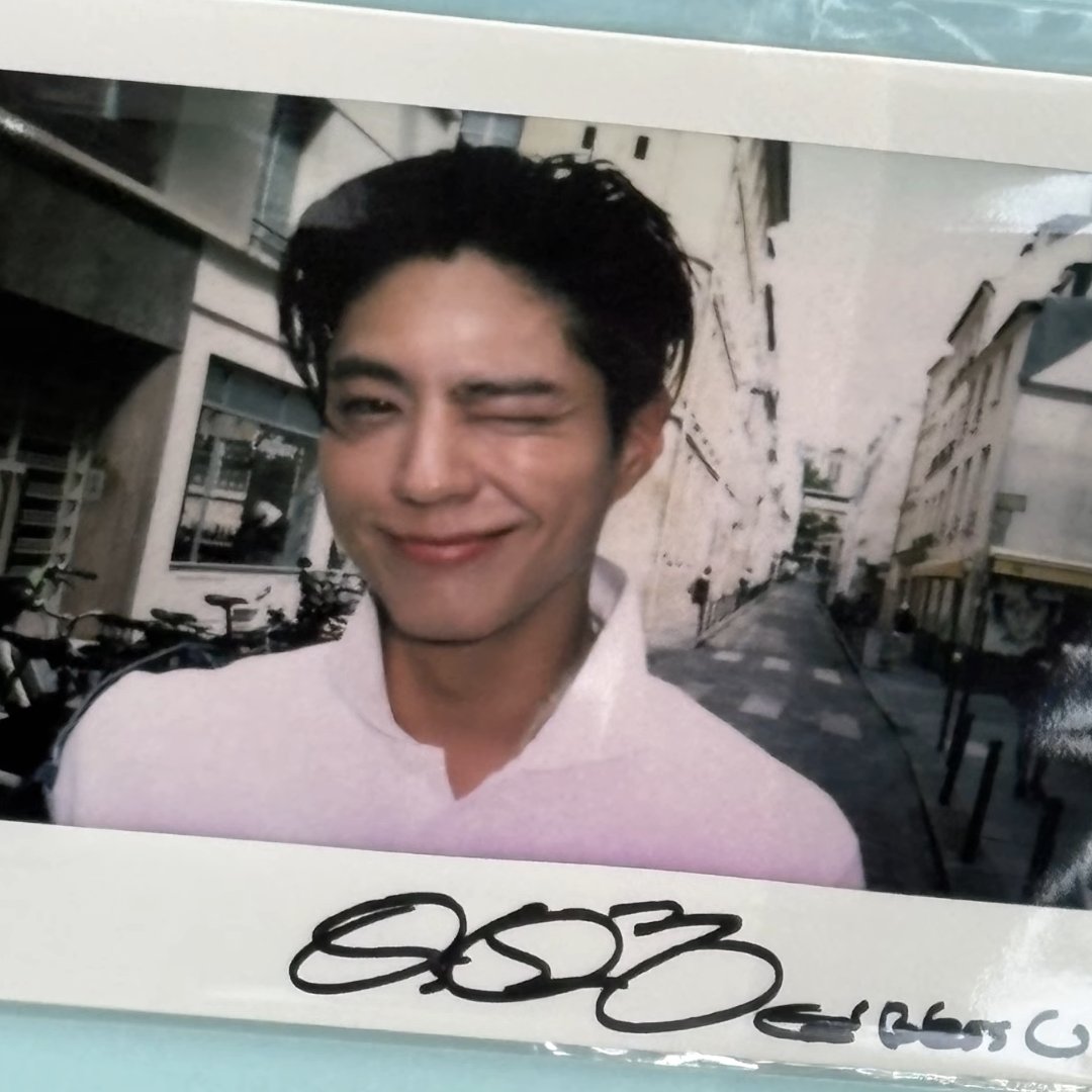 이름이 tweet media