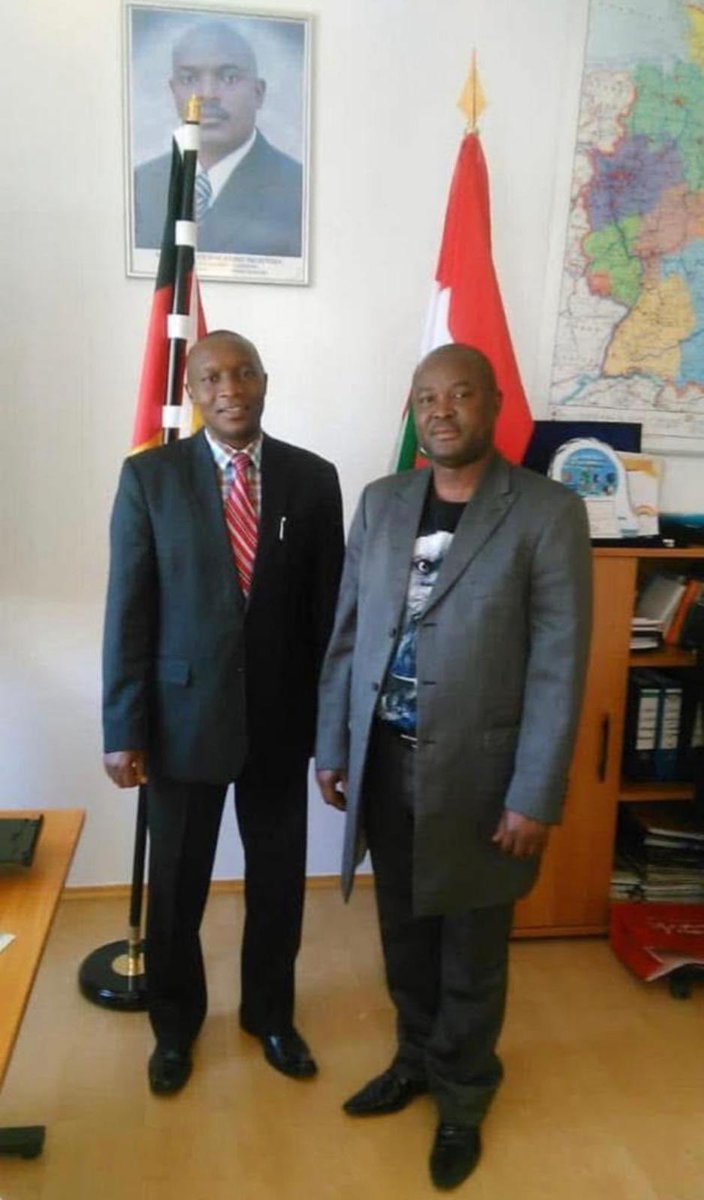 FemidejabatB's tweet photo. Mes vives félicitations à S.E Dr. Edouard BIZIMANA, le nouveau Ministre Burundais des Relations extérieures, de l’intégration régionale et de la coopération au dévéloppement. Un homme au grand coeur et un patriote qui m’inspire l’amour du peuple et de la patrie. Je lui souhaite pleins succès. 
@Edbiziman  @Burundibwiza 🇧🇮❤️