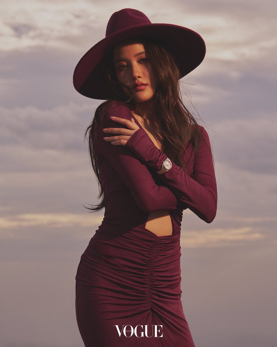 Best girl 🥹

🌷: "freen believes that we'll be together, by each other's side like this forever...thank you for finding each other, and no matter what happens, freen hopes that they'll always be happy"

#VogueTHxFreen #srchafreen #OMEGAThailand #OMEGA  #OMEGAMyChoice #AquaTerra