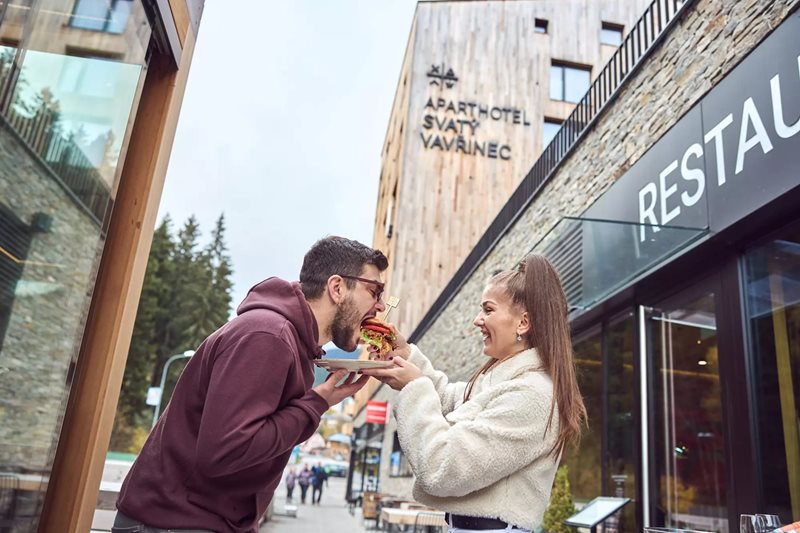 Exploring Czechia’s Street Food Scene
From Modern Food Trucks to Honest Traditional Classics to Go
visitczechia.com/en-us/news/202…