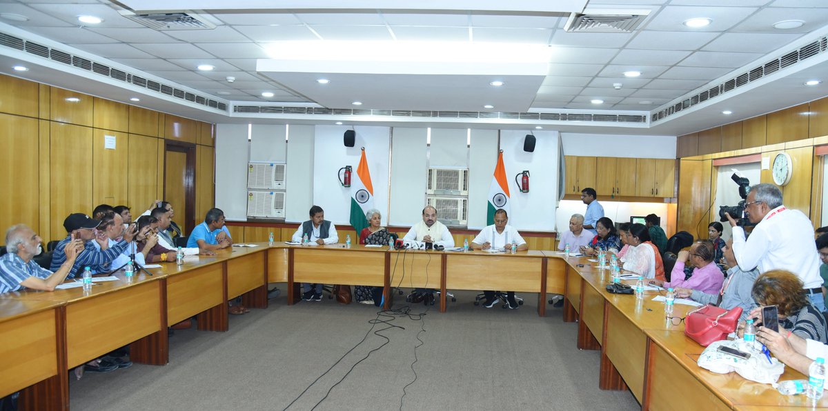 A media briefing was held on 5 Aug in New Delhi ahead of the M.S. Swaminathan Centenary International Conference (7–9 Aug). Dr. M.L. Jat, DG ICAR; Dr Soumya Swaminathan, Chair, <a href="/mssrf/">MSSRF</a> ; Dr C Viswanathan, JD (Research), IARI, &amp; Dr AK Singh, NAAS addressed the media. #icar, #MSS100
