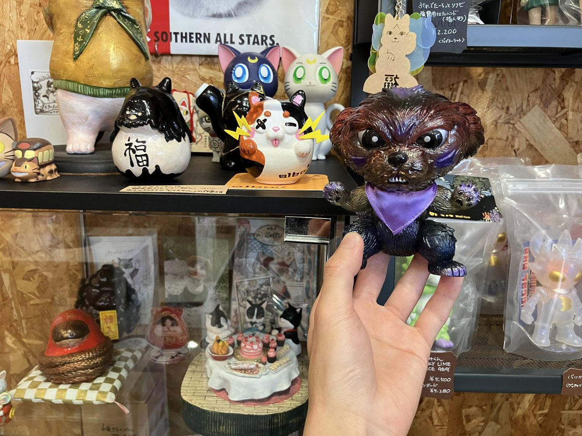FREEDOMディクター　ソフビp9toys ぴくきゅうコラボ　限定品 jokermogworks ちゃんのディクター1stカラー（左）無事ゲットー