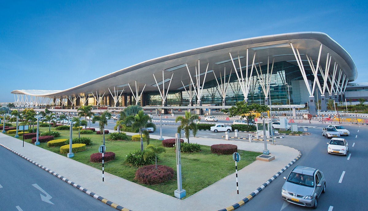 GlobalUpdates7's tweet photo. New Delhi, August 6, 2025
All Indian airports are on high security alert due to potential terrorist threats, as warned by central intelligence agencies.
#IndiaAlert #TerrorThreat #AirportSecurity #BCASAlert #NationalSecurity #AviationSecurity #IntelligenceWarning https://t.co/RCOrubsvk9