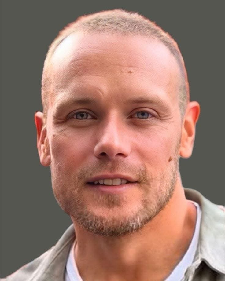 Sam Heughan 
😍🤠😊