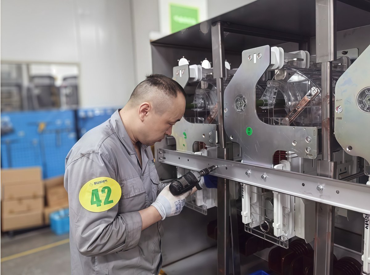 Yanyork258's tweet image. 110 competitors. 4 days of skill, speed, and spirit!
At Yanyork, we grow by doing — and doing it well.
#YanyorkTeam #SkillsInAction #WorkWithPride  #fyp #followme #likeforlike