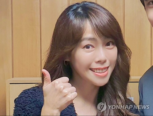 에즈원 추모 이미지