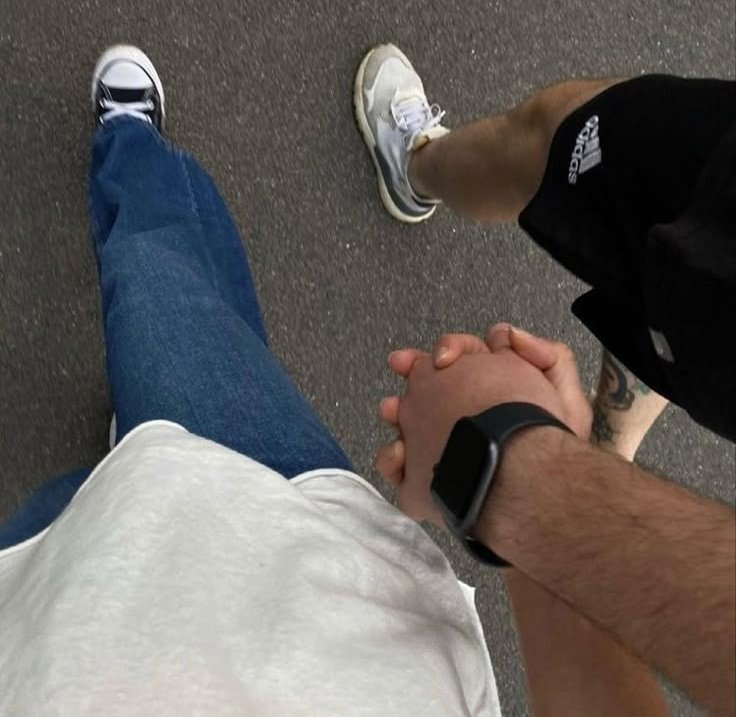 "Donde hay amor, la vida florece y se llena de momentos inolvidables"

— [ <a href="/INVIS1BLEM4N/">ᅠ𝑺𝘦𝘢𝘯 𝑺𝘵𝘰𝘳𝘮.</a> ❤️‍🩹 ]