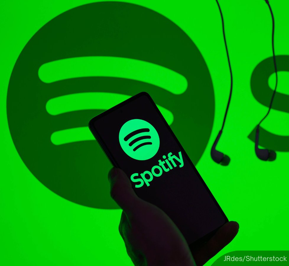 NewsBFM's tweet photo. 📌Spotify has increased the monthly subscription fees for its Premium plans available in Malaysia.

The updated prices are:

• Spotify Premium Individual:Increased from RM15.90 to RM17.50.

• Spotify Premium Duo: Increased from RM21.50 to RM24.50.

• Spotify Premium Family: Increased from RM24.90 to RM27.90.

• Spotify Premium Student: Increased from RM8.50 to RM9.50.

New subscribers are charged the updated rates immediately, while existing users will see the new fees in their next billing cycle.

🧵1