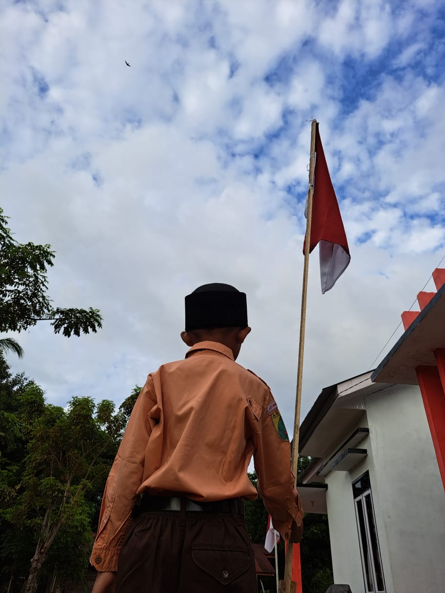 RobbiSoegara's tweet photo. TPP siap menjadi pelopor &amp; contoh bagi WNI untuk mengibarkan Bendera Merah Putih di depan rumah &amp; desa dampingan sebagai wujud syukur kegembiraan HUT RI Ke-80
@prabowo 
@YandriSusanto27 
@ahmadrizapatria
@bpsdmkemendesa
#TPPKibarBenderaMerahPutih 
#TPPDirgahayuRI80 @kemendespdt https://t.co/2W5J3zBCPk
