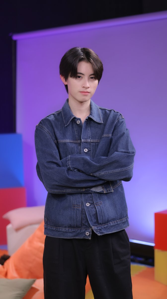 เอเอหรือพี่อชิน้อ~
#โตมาเป็นxBUS 
#AAashirakorn 
#BUSbecauseofyouishine