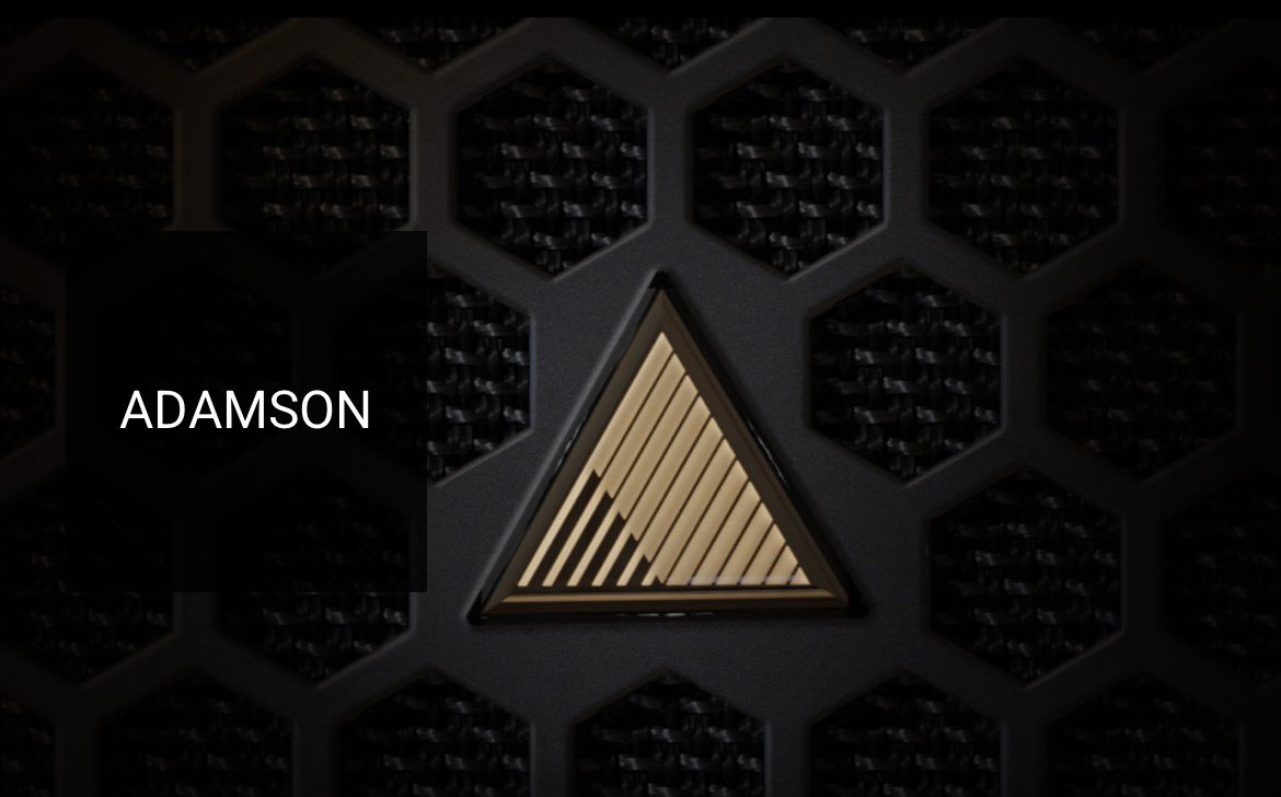 本年のSOUND SYSTEMは待望のADAMSONをインストール致しました。
昨今ではZERO TOKYO、GORILLA HOLE OSAKAに採用されています。
オペレーターには、mmuとRyosuke Tsuchiyaにより、3日間の長時間においてもアーティストの魅力を最大限に引き出します。

Adamson Systems