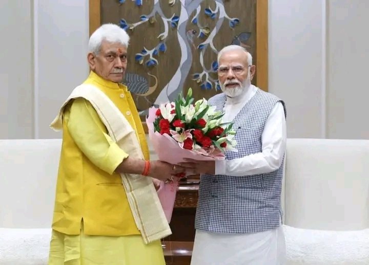 6 अगस्त 2020 तत्कालीन राष्ट्रपति जी द्वारा जम्मू-कश्मीर के  उप राज्यपाल के रूप में माननीय श्री मनोज सिन्हा जी की नियुक्ति  जनपद गाजीपुर के लिए एक सुखद एहसास एवं गौरवशाली दिन रहा , सफलतम कार्यकाल के 5 वर्ष पूर्ण होने के साथ जम्मू-कश्मीर के अवाम के बीच अपनी अनुपम छवि विखेर रहे है।