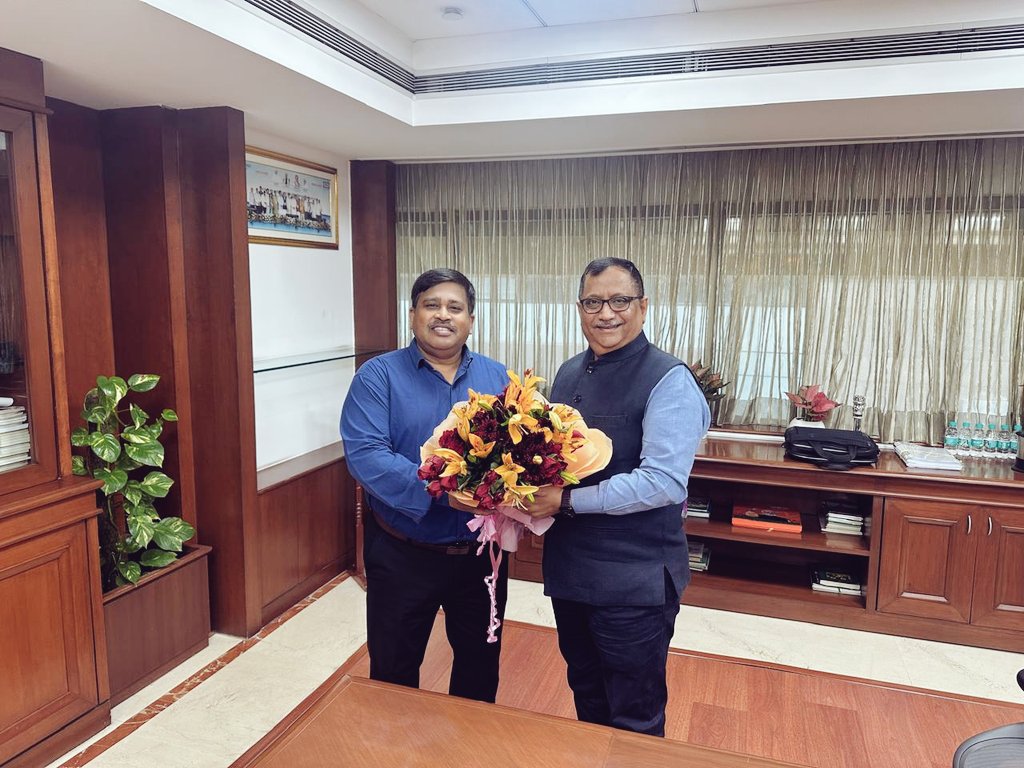 Met with IFFCO's newly appointed Managing Director @kjpatelparadeep today at the Head Office in Delhi. Extended congratulations as he embarks on this new chapter under his leadership. We're excited to contribute more meaningfully to support India's farmers.