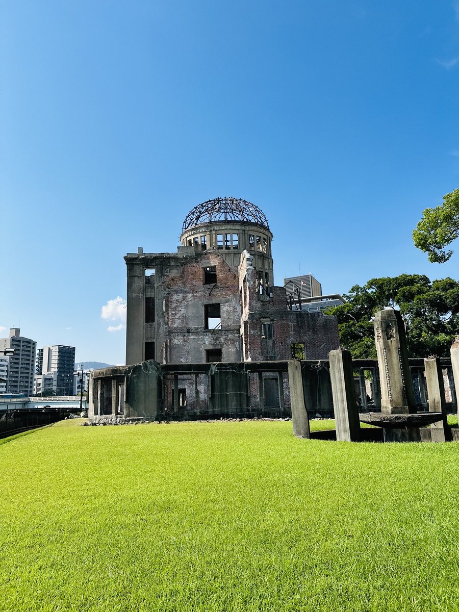 原爆は、目を覆いたくなるような凄惨な被害を人間に及ぼした。
ひとの心があるなら、二度と使ってはならない。

#原爆の日