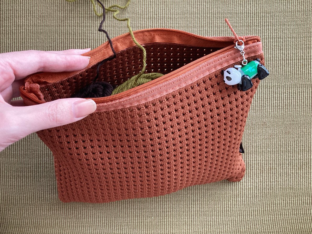 ダイソーの系列店のTHREEPPYとStandard Productsでの購入品🪷
耐熱ガラスマグ、ニットポーチ、ティッシュケースの3点で1,210円（税込）🙌