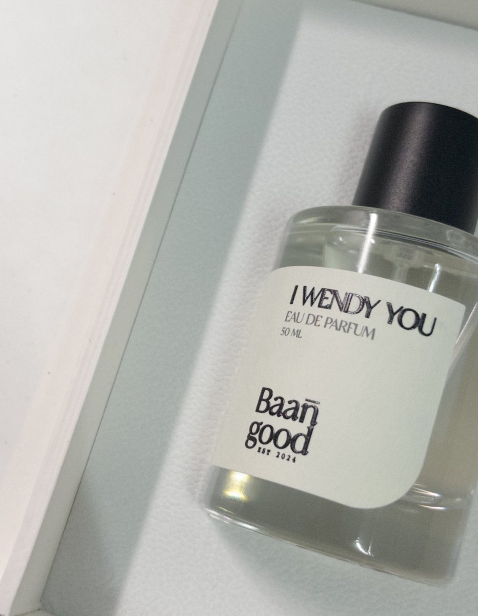 favmeyour's tweet photo. (@/baangood_⭐️)
-i wendy you- 
ได้รับน้ำหอมจากกิจกรรมแล้วนะคะ จริงๆอยากลองกลิ่นนี้มาสักพักแล้ว หลังจากใช้มาสองวันเพื่อนทักว่าตัวหอมมากค่ะ กลิ่นหอมออกแนวหวานๆ แป้งนิดๆเหมาะกับหลายลุคเลย มีโอกาสจะลองกลิ่นอื่นๆด้วยนะคะ🎀 #รีวิวน้ำหอมบ้านกู๊ด https://t.co/tbsrRAPIOw