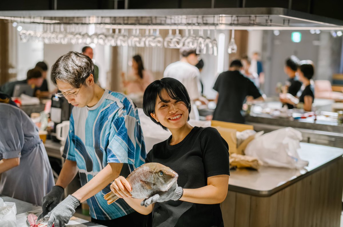 IT企業のはずだけど、みんなでお魚捌いてたりもする。
それもまたアトラエ。