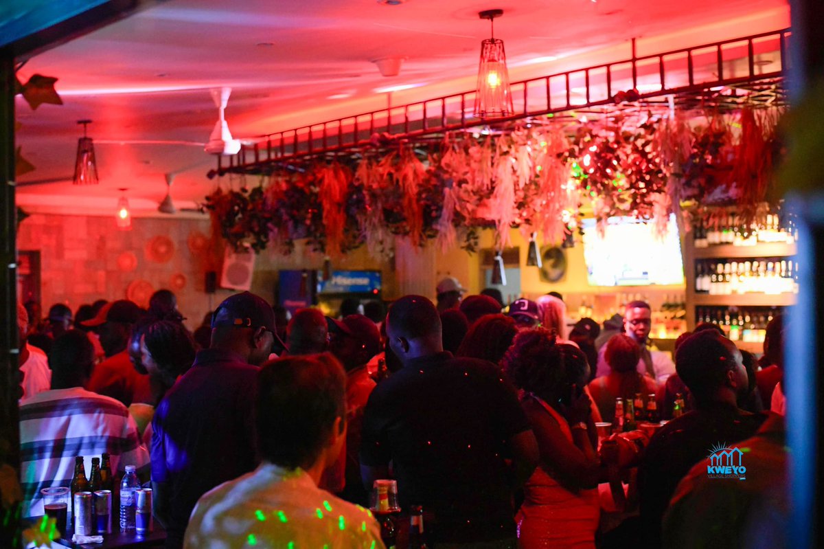 We agreed Saturday nights at Kweyo Village Shoppers MUST look like this..

Thankyou for coming 👏.