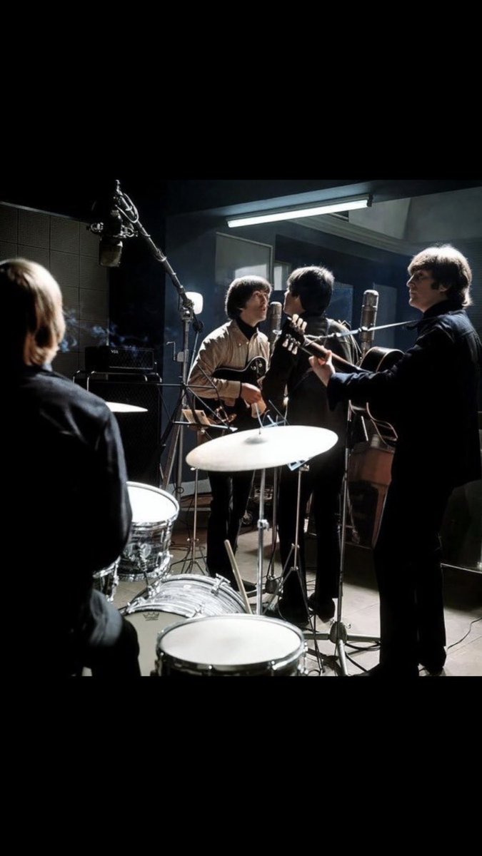 kennylanglea's tweet photo. Happy Birthday to Help! Album released this day in 1965 by The Beatles. Their 5th. They continued to explore the studio's multitracking capabilities. Half of the songs feature instruments the group had never used before #Beatles https://t.co/zXUI6K1dks