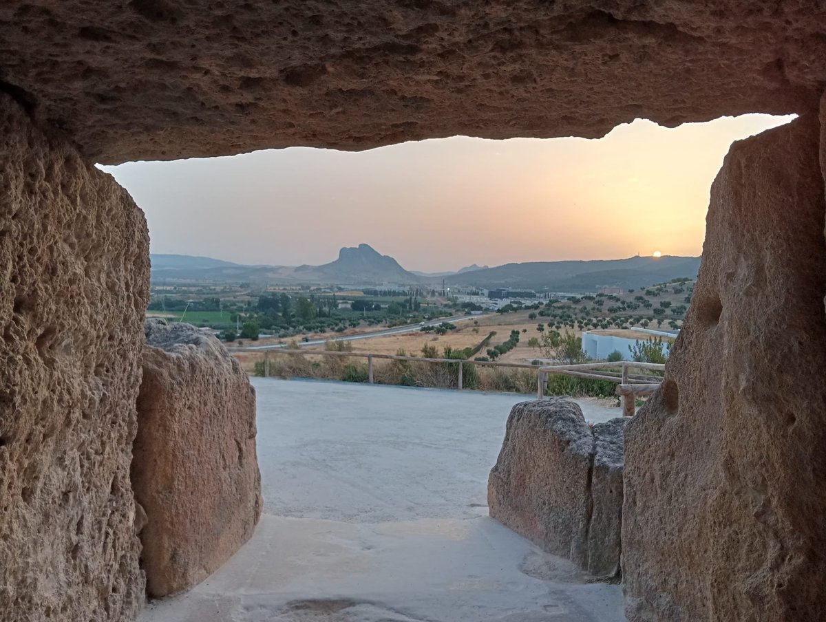CA Dólmenes de Antequera (@ca_dolmenesatq) on Twitter photo Buenos días desde Menga 🌄
¡Qué salga el sol por Antequera!
#FelizMiércoles #DespiertaConArte <a href="/CulturaAND/">Cultura Junta de Andalucía</a>
🕖 07:44 horas Buenos días desde Menga 🌄
¡Qué salga el sol por Antequera!
#FelizMiércoles #DespiertaConArte <a href="/CulturaAND/">Cultura Junta de Andalucía</a>
🕖 07:44 horas