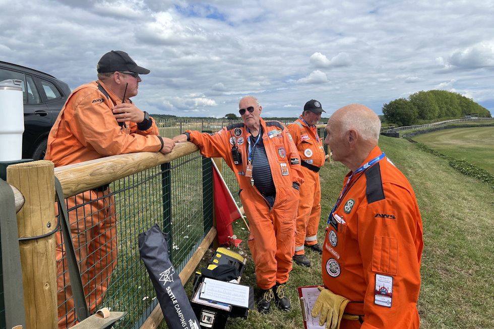 The club was on duty at both Saturday's Eagle Sprint and Sunday's Breakfast Club last weekend. Huge thanks to the 50+ marshals who volunteered and to Tony for this great image.