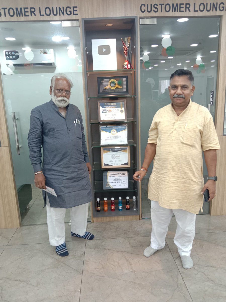 Realbeverage's tweet image. Dreaming of a Soda Brand? Start Now!
Real Beverage helps you launch your own soda brand with automated bottling plant.
📞 9898987623 | 9898917350
#RealBeverage #SodaMachine #StartupPlan #ViralPost #BusinessBoom