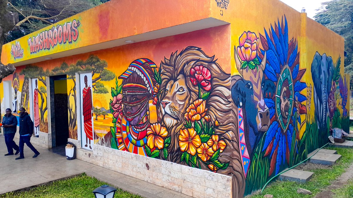 Share a photo or photos you shot with a phone.

*Narok. Give <a href="/Chelwek1/">Chelwek</a> her flowers for the mural!
