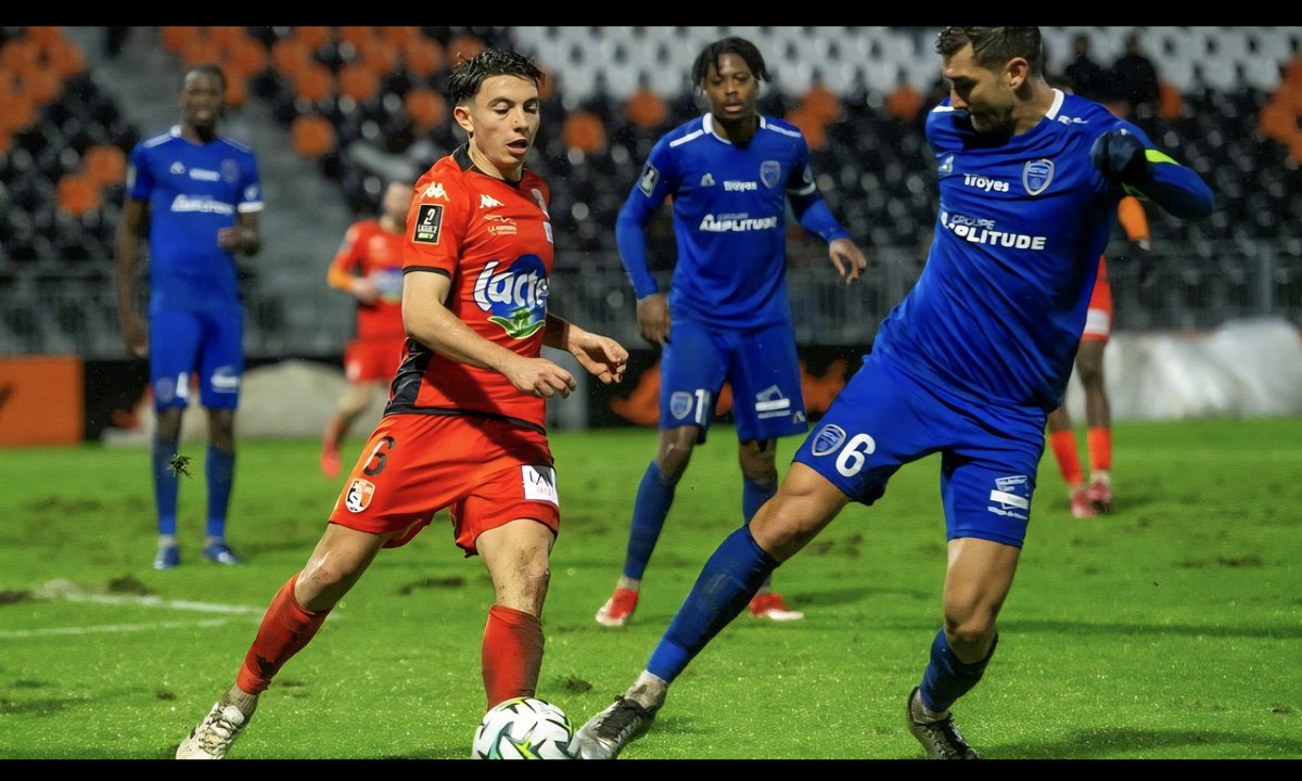 ⚽️ Football - Stade Lavallois : "Je dois m'ouvrir un peu plus", les impressions de Sam Sanna avant la reprise de la #Ligue2 - <a href="/stadelavallois/">Stade Lavallois</a> #Mayenne  francebleu.fr/emissions/l-in… - via ici