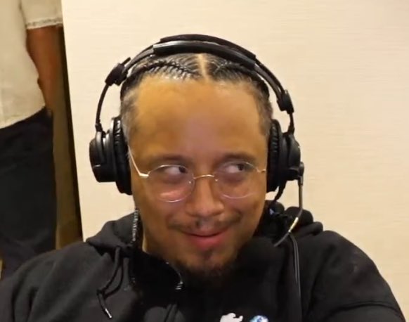 Rynge (@rynge_) on Twitter photo when my opponent got a controller box but i got x-ray vision when my opponent got a controller box but i got x-ray vision