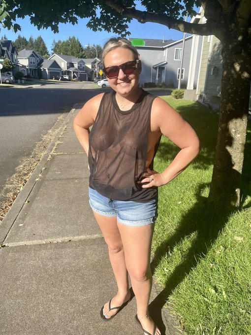 say hi for bo0bs bics😍