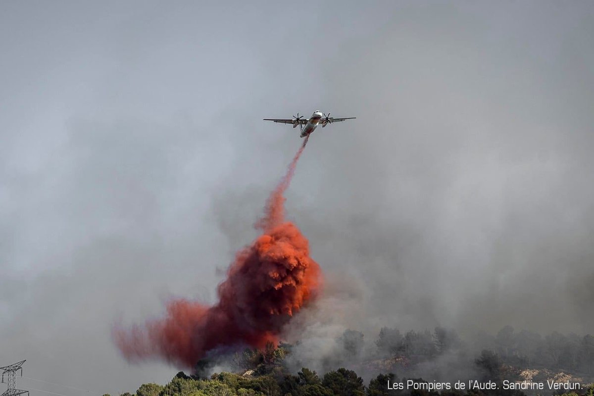 Alexandra BORCHIO FONTIMP (@alexndraborchio) on Twitter photo Les sapeurs-pompiers du <a href="/sdis_06/">Sapeurs-pompiers 06</a> apportent un renfort nécessaire dans l'#Aude alors qu'un incendie est déjà à l'origine d'un décès.
A l'heure où l'équivalent de la surface de Paris est déjà partie en fumée, j'adresse mon soutien aux territoires et aux populations touchés. Les sapeurs-pompiers du <a href="/sdis_06/">Sapeurs-pompiers 06</a> apportent un renfort nécessaire dans l'#Aude alors qu'un incendie est déjà à l'origine d'un décès.
A l'heure où l'équivalent de la surface de Paris est déjà partie en fumée, j'adresse mon soutien aux territoires et aux populations touchés.
