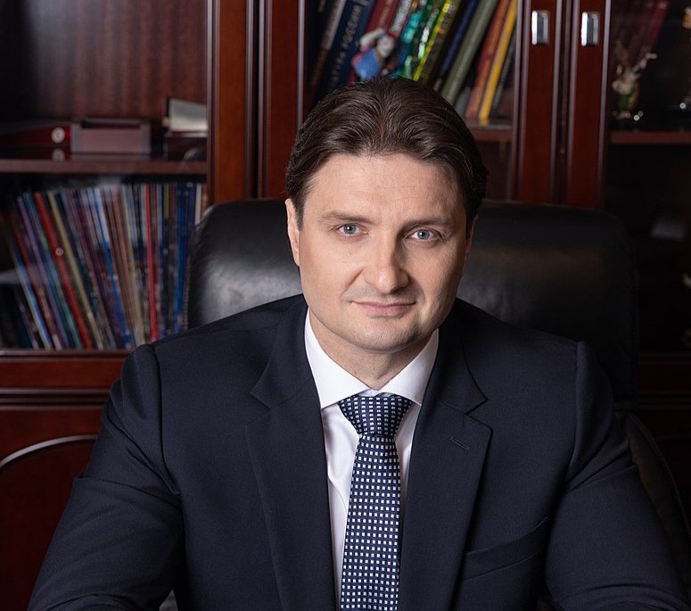 Несколько иностранных гимнастов, участвующих в шоу братьев Запашных, столкнулись с угрозами. Артистам обещали серьезные проблемы, если они продолжат сотрудничество с россиянами. ridus.ru/n/669395