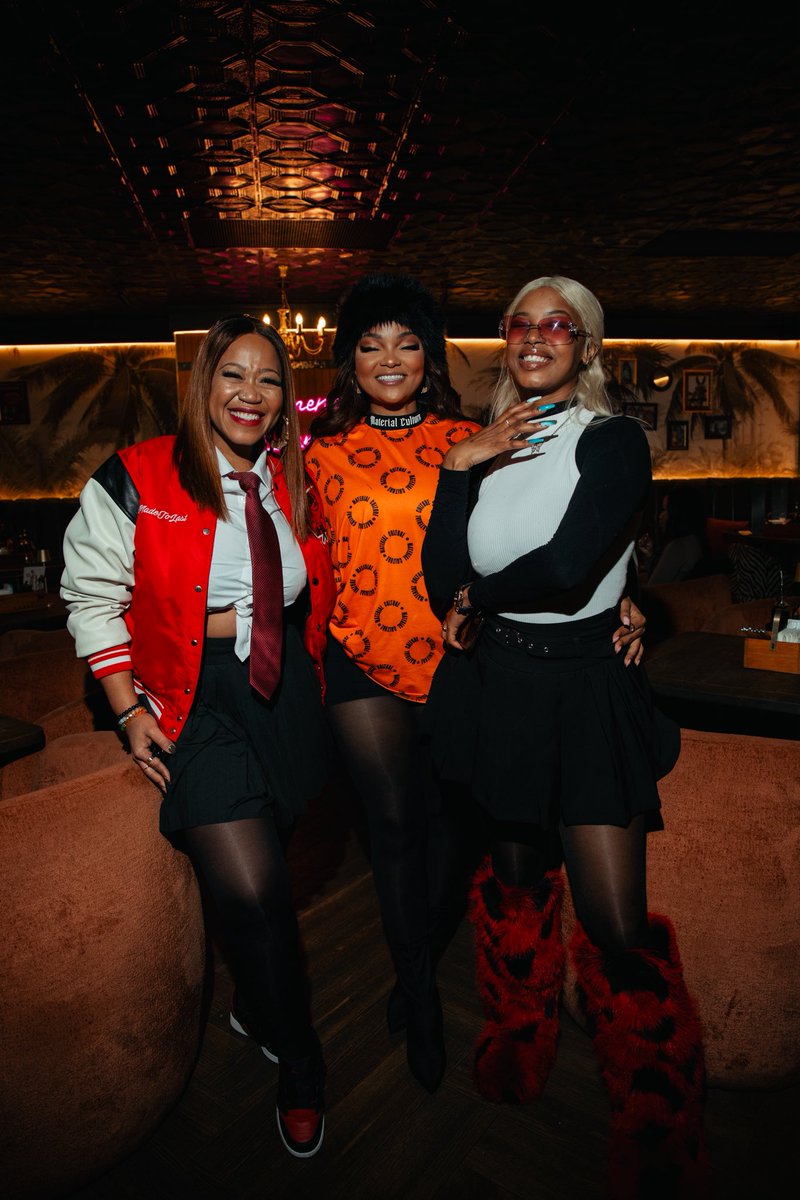 Azizzar - The Pristine Queen👑 tweet media