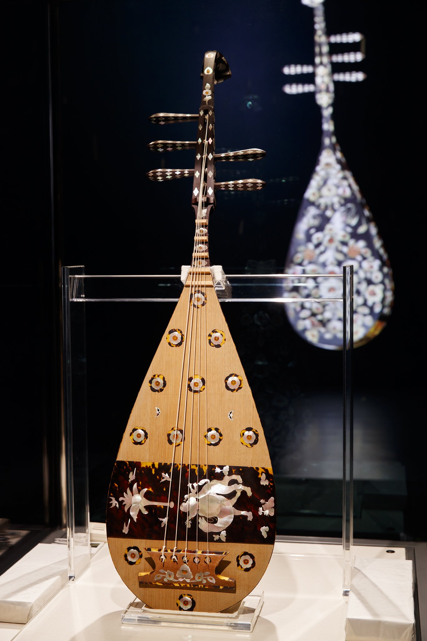 香合 螺鈿紫檀五絃琵琶 香合 螺鈿紫檀五絃琵琶