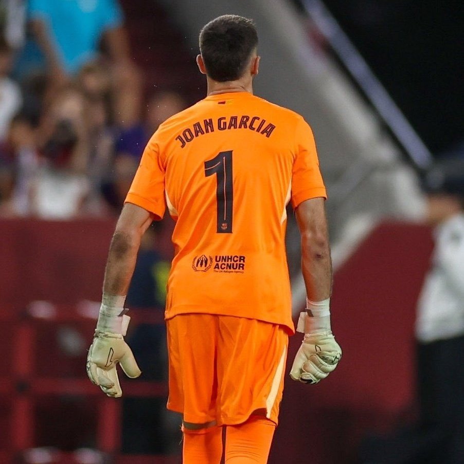 FCB World tweet media