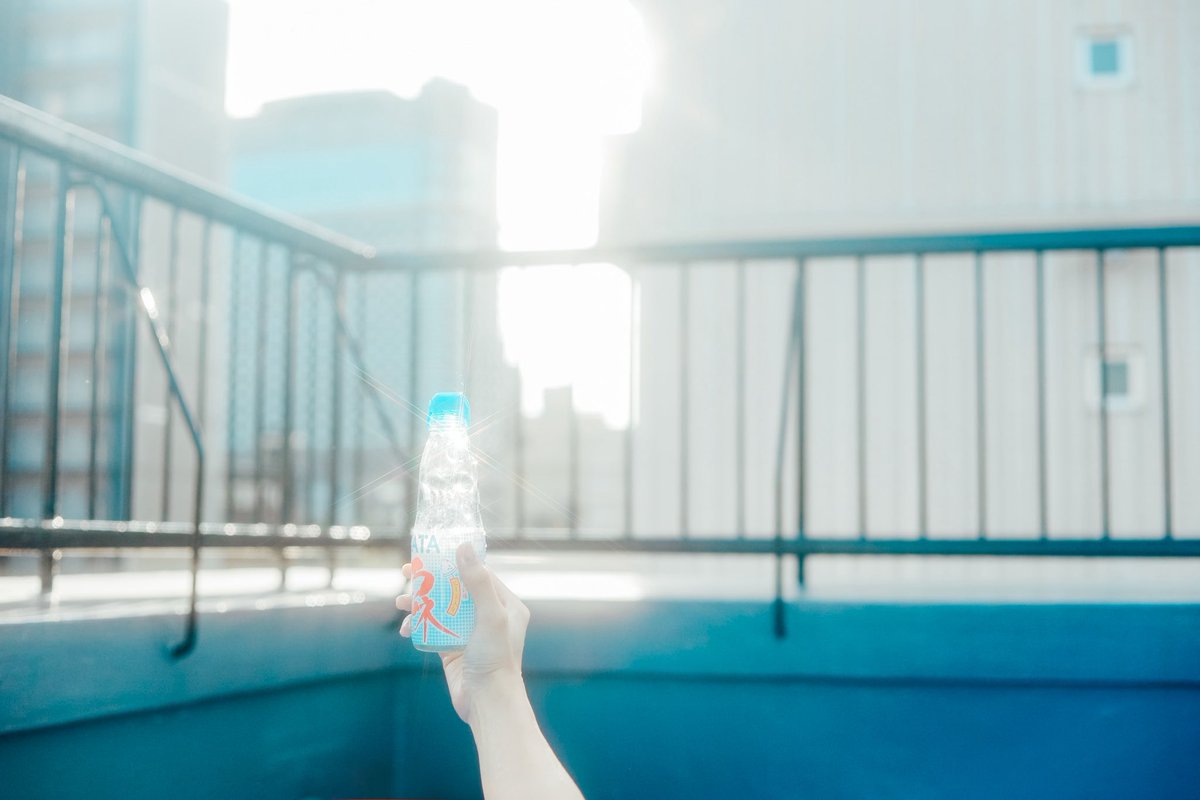 絶対今年中にはフォロワー1万人行くぞ!!🫧
って思ってるのでみなさん良いなと思ったらフォローしてください

青と透明感を愛する写真家、
INFJ/HSPのよわよわフリーランスです。