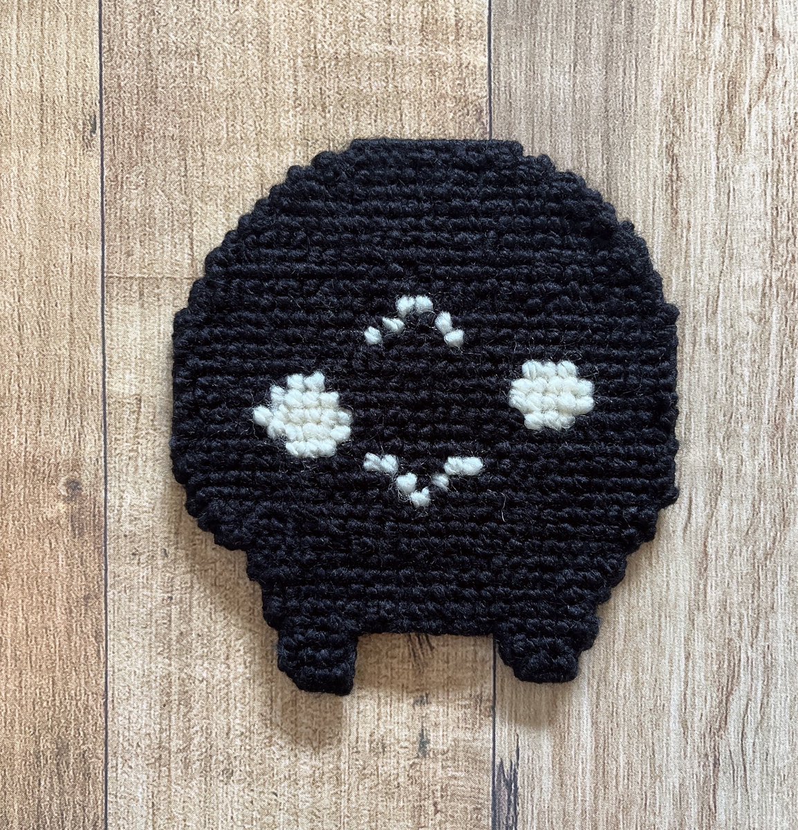 コースター作った
毛糸🧶のいきものくんデカイ
ちょっと時間出来たから量産しよ
#米津玄師
#刺し子