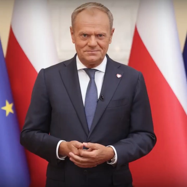 FAST INFO tweet media