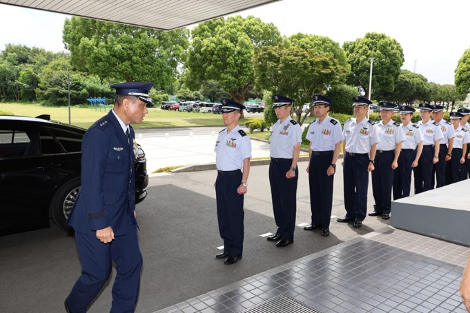 8月1日 #中部航空方面隊 第48代 司令官に 空将 稲月 秀正 が着任