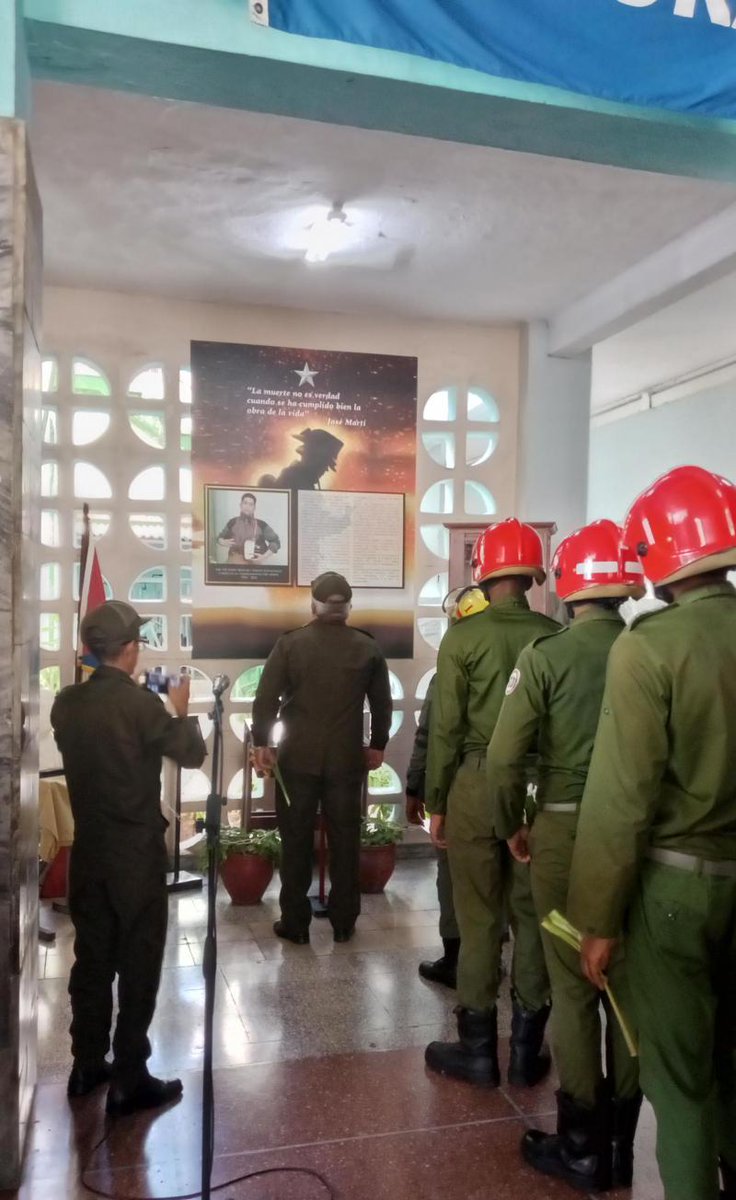 En agosto de 2022, se vivieron días tristes, dolorosos y de esfuerzo sobrehumano. La acción altruista y valiente de los integrantes del Cuerpo de Bomberos de #Cuba en la Base de Supertanqueros de Matanzas, así lo demostró. Gloria eterna a nuestros héroes de fuego.