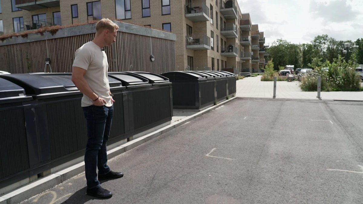 Først lød skuddene – så løb han ud ad døren i klipklapper for at redde et liv nyheder.tv2.dk/samfund/2025-0…