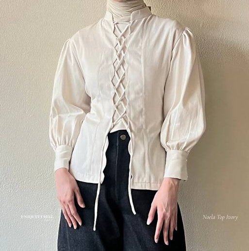 xalivyy's tweet image. Pretty tops for daily wear🌷💕

A thread