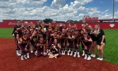 Chase Fickessen (@coachcommsouth) on Twitter photo Shout out to <a href="/DSHSsball/">DS Softball</a> for joining the <a href="/CoachComm/">CoachComm</a> #CoachToCatcher team! #OnlyChoice #coachtocatcher Shout out to <a href="/DSHSsball/">DS Softball</a> for joining the <a href="/CoachComm/">CoachComm</a> #CoachToCatcher team! #OnlyChoice #coachtocatcher