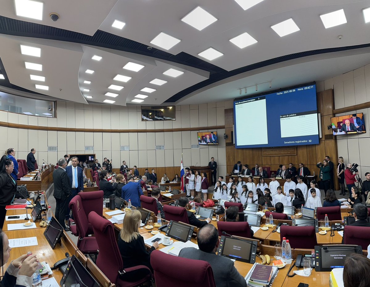 Dirección Sala de Sesiones del Senado (@dss_senado) on Twitter photo Sesión Ordinaria presidida por el Senador <a href="/bachinunezpy/">Bachi Nuñez</a>
<a href="/CelesteSenadora/">Celeste Senadora</a> <a href="/esperanza_py/">Esperanza Martinez</a> <a href="/OviedoSenador/">José Oviedo</a> <a href="/edu_nakayama/">Edu Nakayama</a> <a href="/liliansamaniego/">Lilian Samaniego</a> <a href="/Nataliciochase1/">Natalicio Chase</a> <a href="/lizarellapy/">Lizarella Valiente</a> <a href="/patrick_kemper/">Patrick Kemper</a> <a href="/EverVillalba_Py/">Ever Villalba</a> <a href="/senador_tony/">Sen Tony Barrios</a> <a href="/SenaHermelinda/">Hermelinda Alvarenga de Ortega (Oficial)</a> <a href="/AbgYamyNal/">Abg. Yamy Nal</a> <a href="/JuanAfara/">Juan Eudes Afara</a>
Sala de Sesiones del Senado. Sesión Ordinaria presidida por el Senador <a href="/bachinunezpy/">Bachi Nuñez</a>
<a href="/CelesteSenadora/">Celeste Senadora</a> <a href="/esperanza_py/">Esperanza Martinez</a> <a href="/OviedoSenador/">José Oviedo</a> <a href="/edu_nakayama/">Edu Nakayama</a> <a href="/liliansamaniego/">Lilian Samaniego</a> <a href="/Nataliciochase1/">Natalicio Chase</a> <a href="/lizarellapy/">Lizarella Valiente</a> <a href="/patrick_kemper/">Patrick Kemper</a> <a href="/EverVillalba_Py/">Ever Villalba</a> <a href="/senador_tony/">Sen Tony Barrios</a> <a href="/SenaHermelinda/">Hermelinda Alvarenga de Ortega (Oficial)</a> <a href="/AbgYamyNal/">Abg. Yamy Nal</a> <a href="/JuanAfara/">Juan Eudes Afara</a>
Sala de Sesiones del Senado.