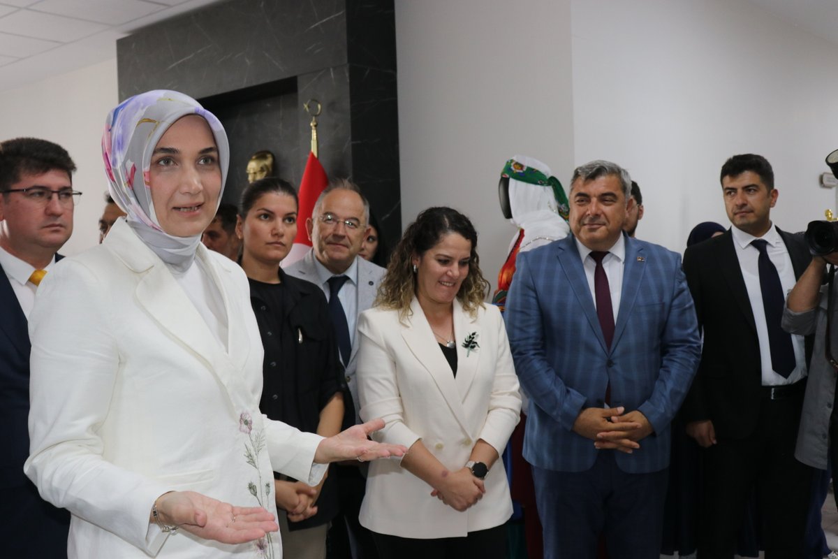 Olgunlaşma Enstitümüz El Emeği Ürünleriyle Göz Kamaştırdı…
facebook.com/share/p/1AP6GD…
<a href="/tcmeb/">Millî Eğitim Bakanlığı</a> <a href="/AfyonValiligi/">T.C. Afyonkarahisar Valiliği</a> <a href="/kubrayigitbasi/">Doç. Dr. Kübra Güran Yiğitbaşı</a> <a href="/miracsunnetci/">Miraç Sünnetci</a>